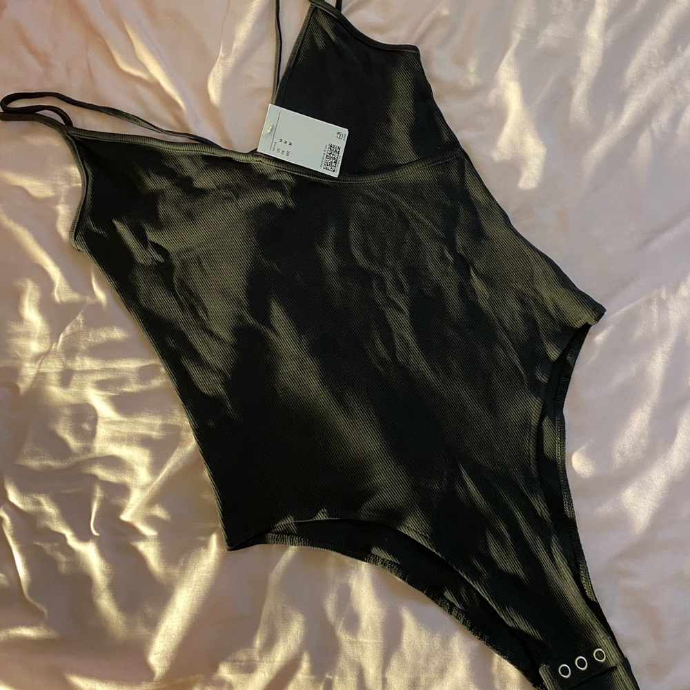 H&M ribbed bodysuit